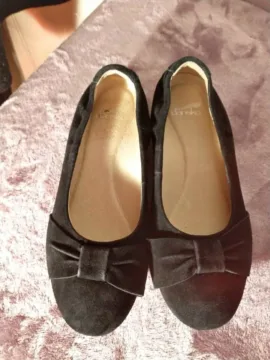 Black Dansko flats suede dress shoes women's size 37 us 6.5.black with bows formal occasions
