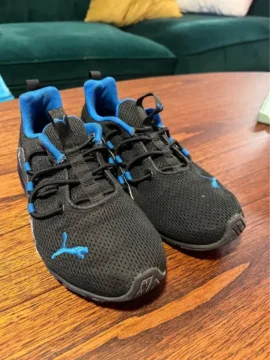 Kids Pumas - size 1