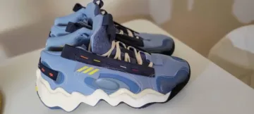 Adidas basketball Sneaker