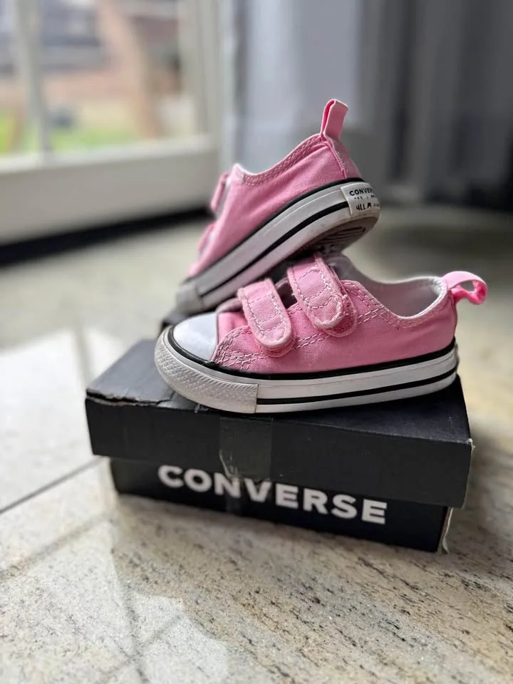 convers-sniker-girl-12